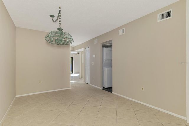 984 N BENEVA ROAD T7, Sarasota, FL 34232