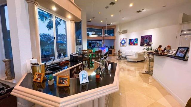 1716 NW 124th Way, Coral Springs, FL 33071