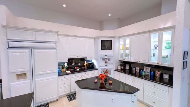 1716 NW 124th Way, Coral Springs, FL 33071