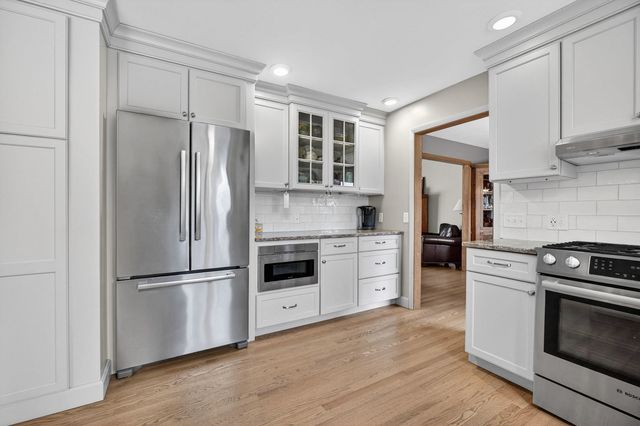 3615 74th Street, Moline, IL 61265