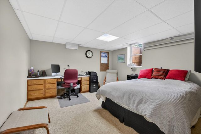 3615 74th Street, Moline, IL 61265