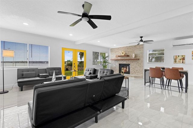 1824 LAKE STREET, Oviedo, FL 32765