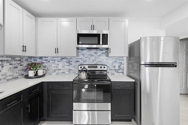 1824 LAKE STREET, Oviedo, FL 32765