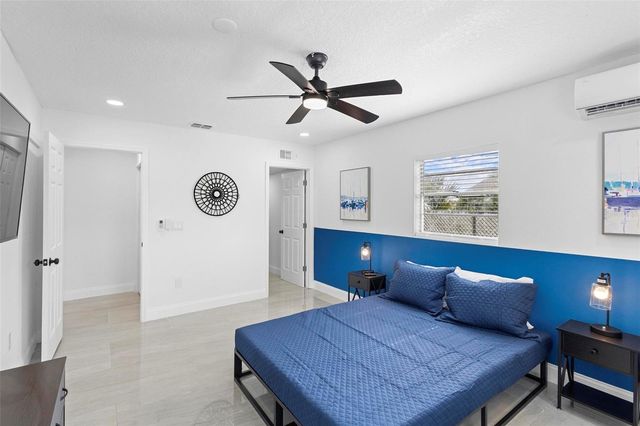 1824 LAKE STREET, Oviedo, FL 32765