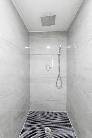 1824 LAKE STREET, Oviedo, FL 32765