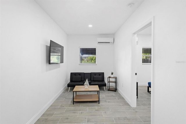 1824 LAKE STREET, Oviedo, FL 32765