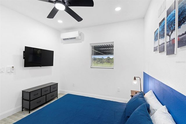 1824 LAKE STREET, Oviedo, FL 32765