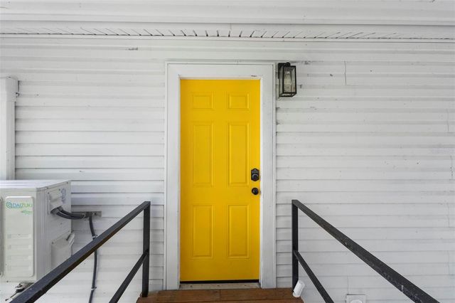 1824 LAKE STREET, Oviedo, FL 32765