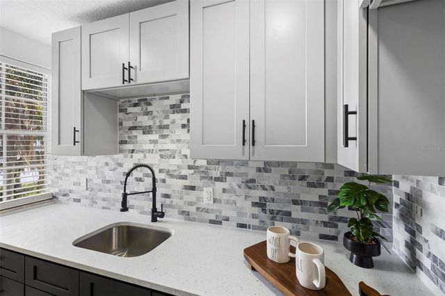 1824 LAKE STREET, Oviedo, FL 32765