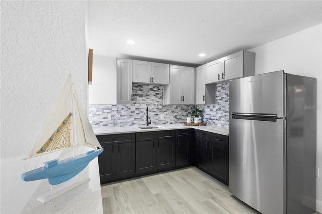 1824 LAKE STREET, Oviedo, FL 32765