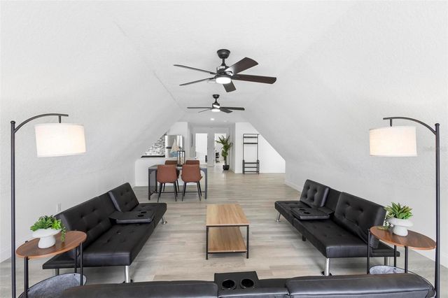 1824 LAKE STREET, Oviedo, FL 32765