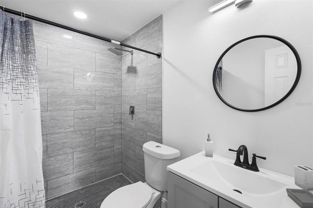 1824 LAKE STREET, Oviedo, FL 32765