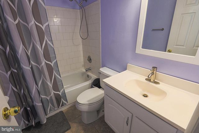 8076 CATHERINE AVENUE, Pasadena, MD 21122
