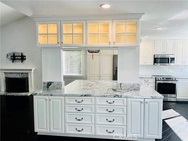 21901 Summer Circle, Huntington Beach, CA 92646