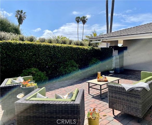 21901 Summer Circle, Huntington Beach, CA 92646