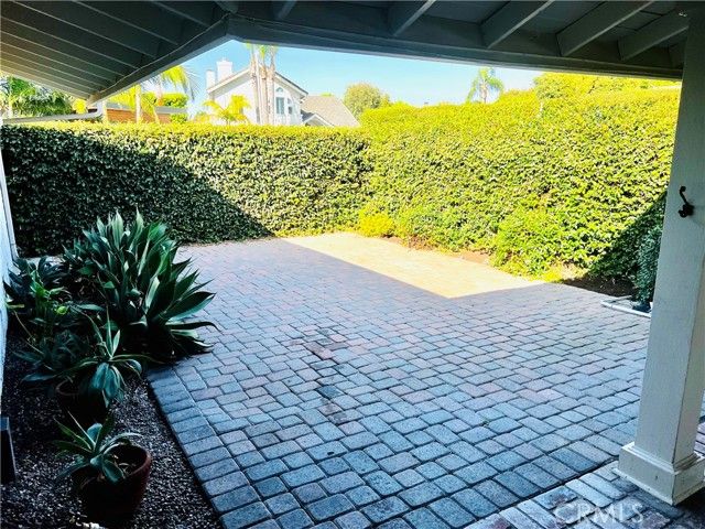 21901 Summer Circle, Huntington Beach, CA 92646