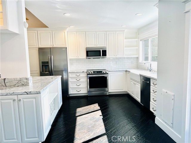 21901 Summer Circle, Huntington Beach, CA 92646