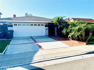 21901 Summer Circle, Huntington Beach, CA 92646