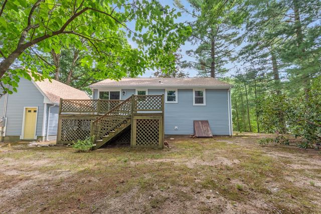 3 Jason Cir, North Attleboro, MA 02760