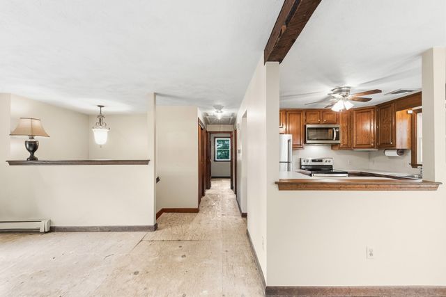 3 Jason Cir, North Attleboro, MA 02760
