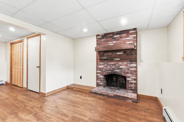 3 Jason Cir, North Attleboro, MA 02760
