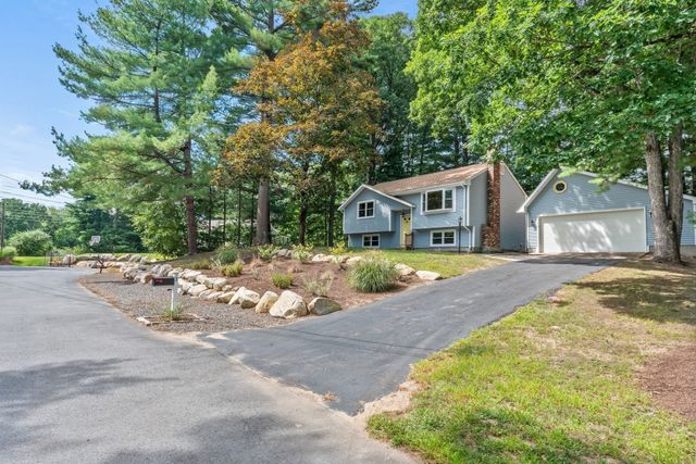 3 Jason Cir, North Attleboro, MA 02760