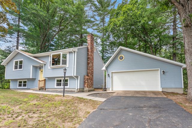3 Jason Cir, North Attleboro, MA 02760