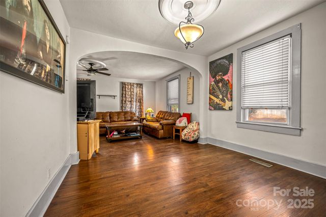 205 Bentwood Drive, Forest City, NC 28043