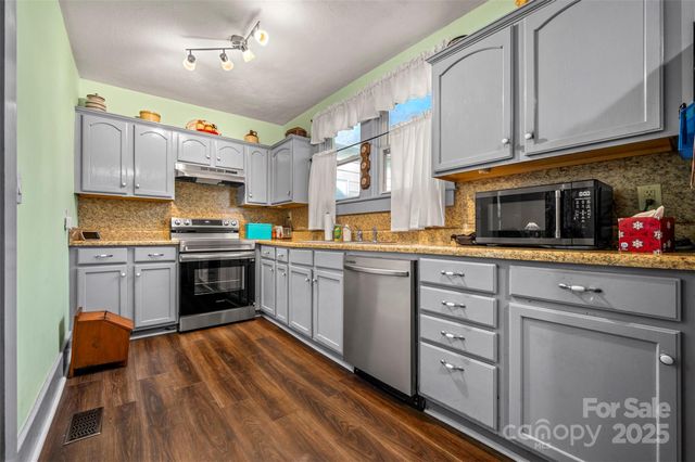 205 Bentwood Drive, Forest City, NC 28043