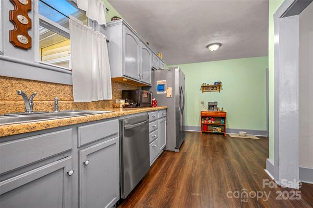 205 Bentwood Drive, Forest City, NC 28043