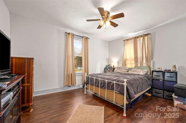 205 Bentwood Drive, Forest City, NC 28043