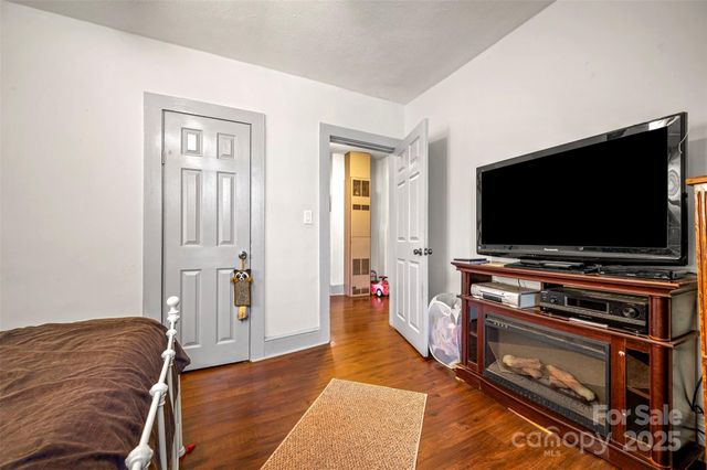 205 Bentwood Drive, Forest City, NC 28043