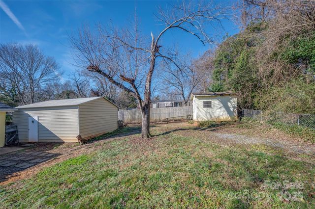 205 Bentwood Drive, Forest City, NC 28043