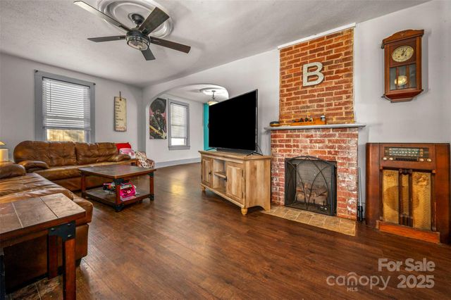 205 Bentwood Drive, Forest City, NC 28043