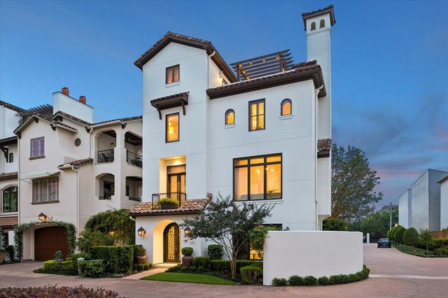 135 Calle Catalina Place, Houston, TX 77007