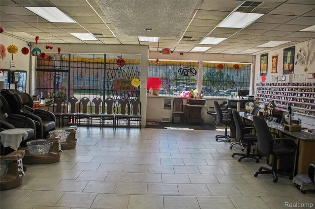 18240 W 7 Mile Road w seven mile, Detroit, MI 48219