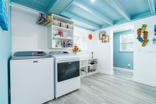 838 E 17TH AVENUE, New Smyrna Beach, FL 32169