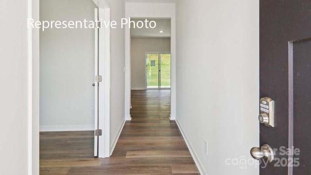 572 Dazzle Loop, Newton, NC 28658