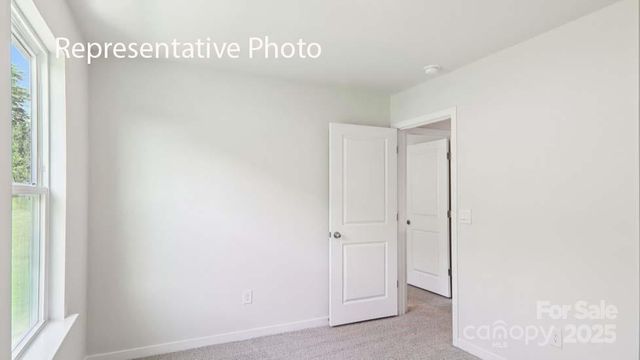 572 Dazzle Loop, Newton, NC 28658