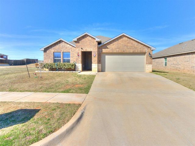 10421 NW 24th Terrace, Yukon, OK 73099