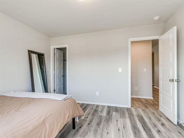 10421 NW 24th Terrace, Yukon, OK 73099