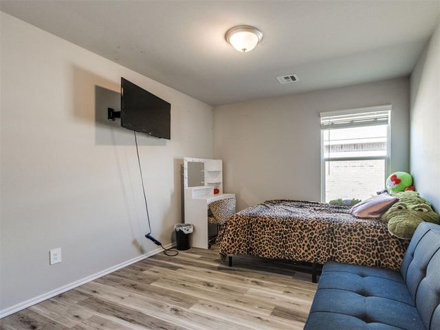 10421 NW 24th Terrace, Yukon, OK 73099