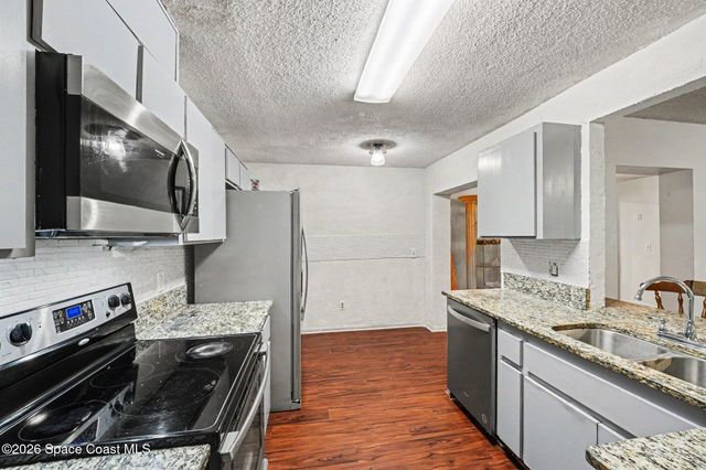 353 Krefeld Road NW, Palm Bay, FL 32907