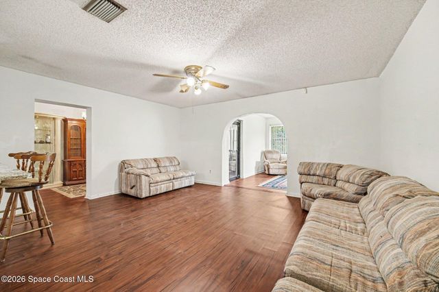 353 Krefeld Road NW, Palm Bay, FL 32907