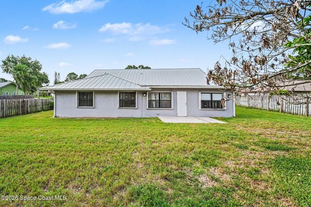 353 Krefeld Road NW, Palm Bay, FL 32907