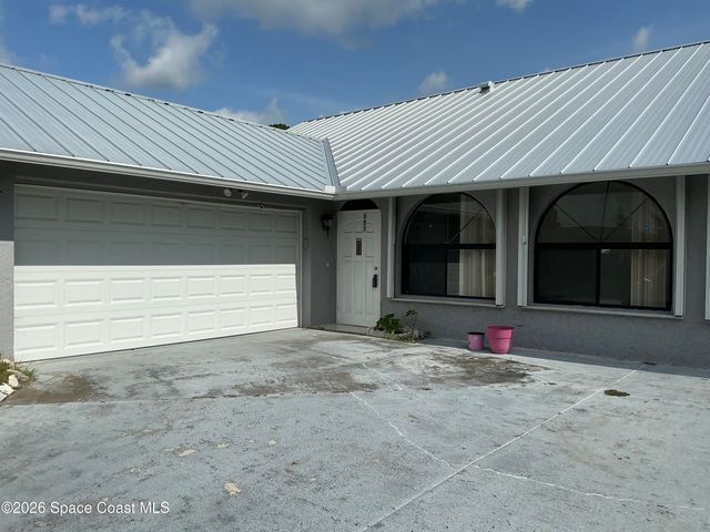 353 Krefeld Road NW, Palm Bay, FL 32907