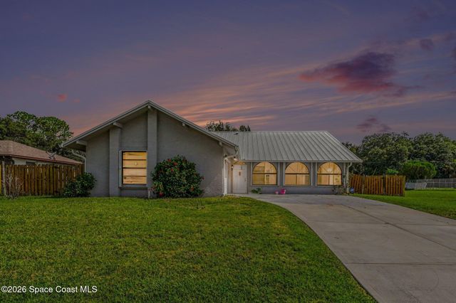 353 Krefeld Road NW, Palm Bay, FL 32907