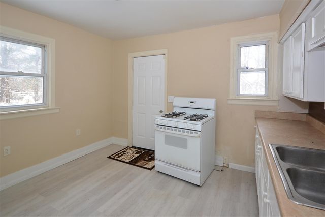 80 Vineyard Avenue, Battle Creek, MI 49037