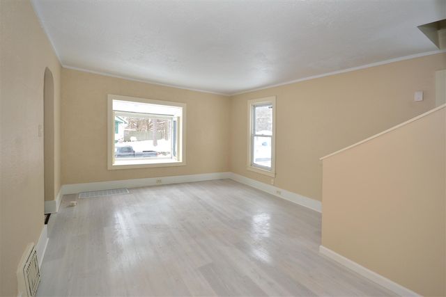 80 Vineyard Avenue, Battle Creek, MI 49037