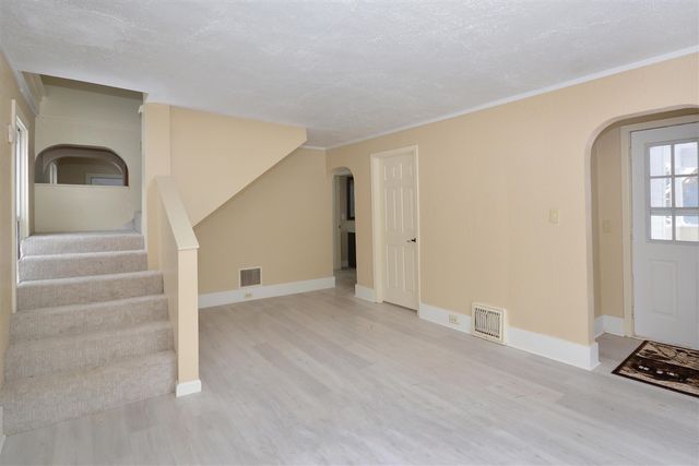 80 Vineyard Avenue, Battle Creek, MI 49037